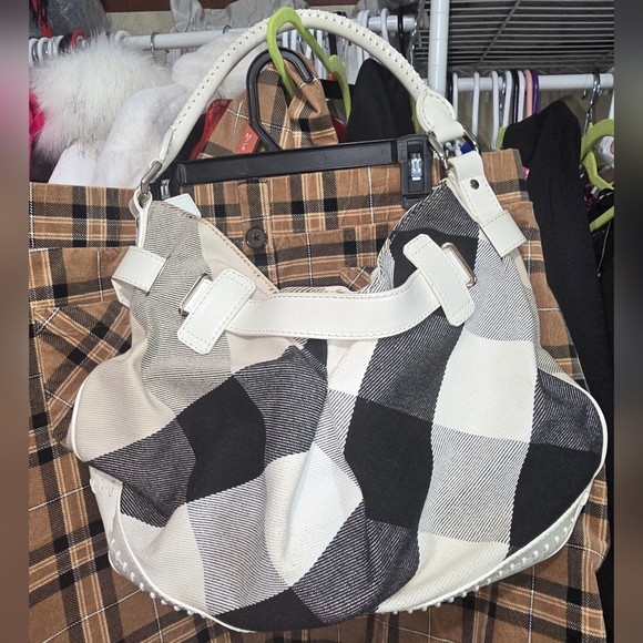 ❄️❄️❄️❄️ NEED GONE LIKE NEW Burberry Bag  MegA Check Nova Leather Buckle Hobo - Picture 7 of 16